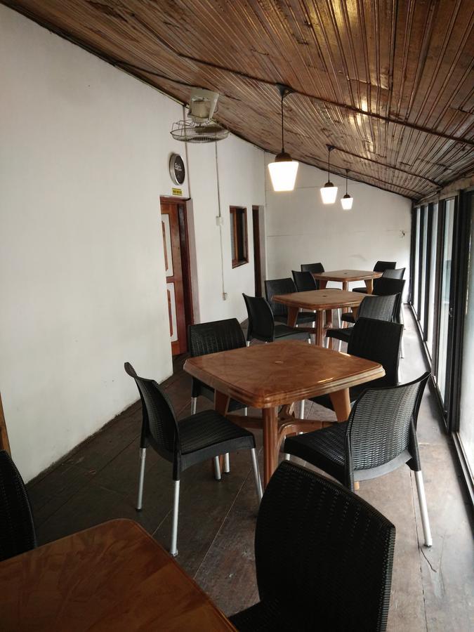 Hostel 107 Канди Екстериор снимка