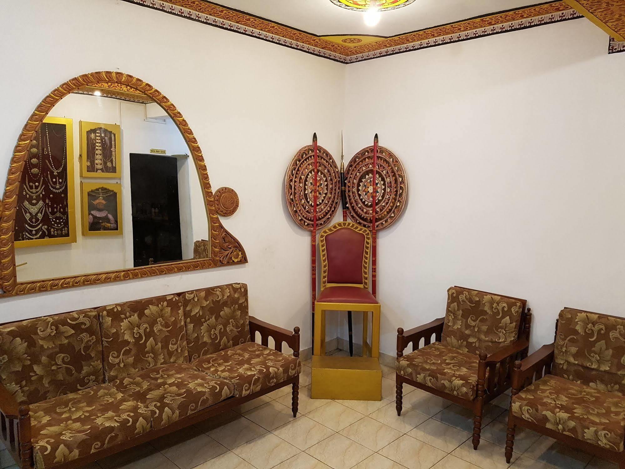 Hostel 107 Канди Екстериор снимка